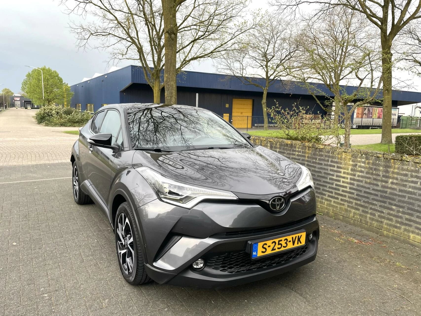 Hoofdafbeelding Toyota C-HR