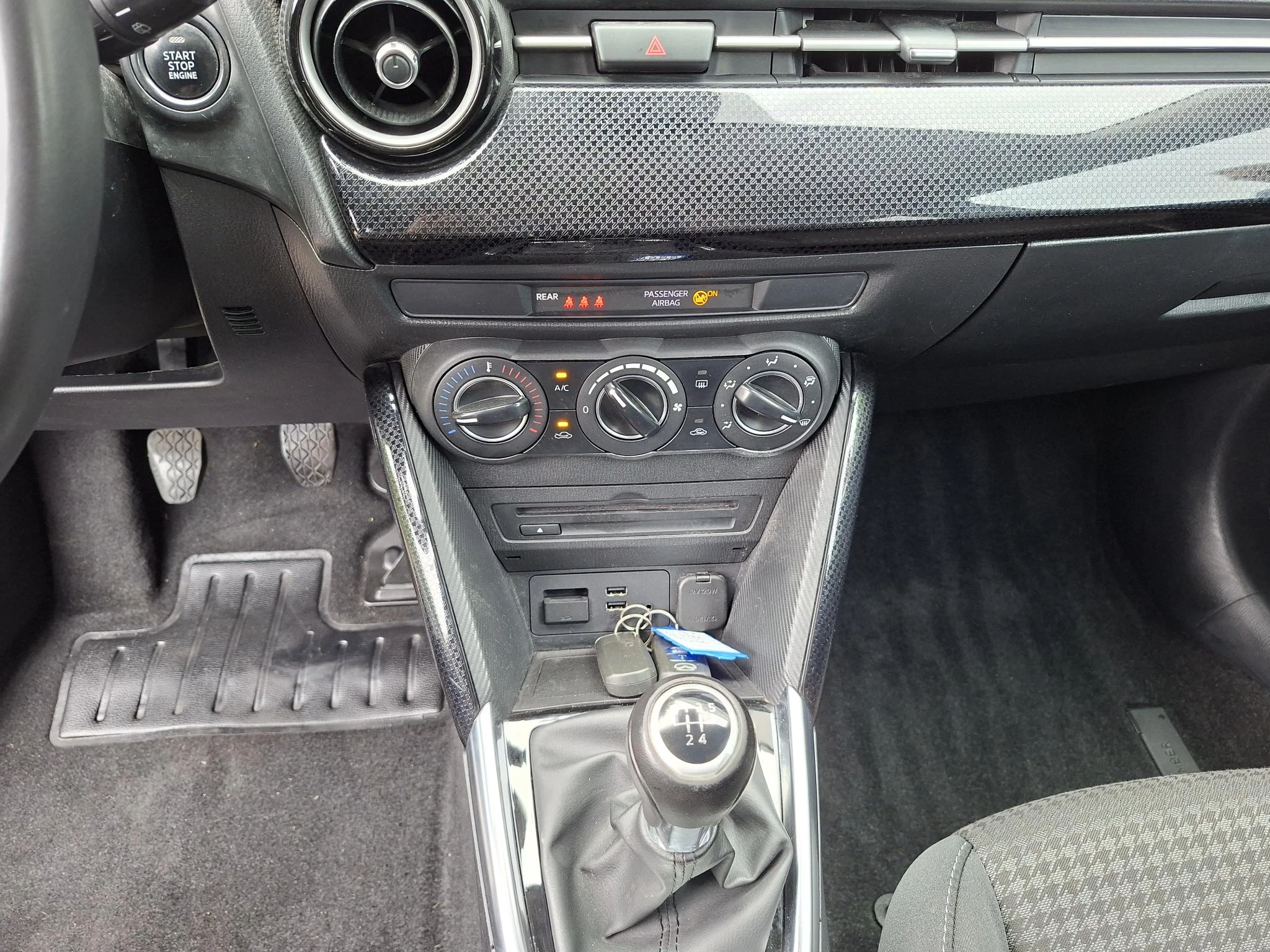 Hoofdafbeelding Mazda 2