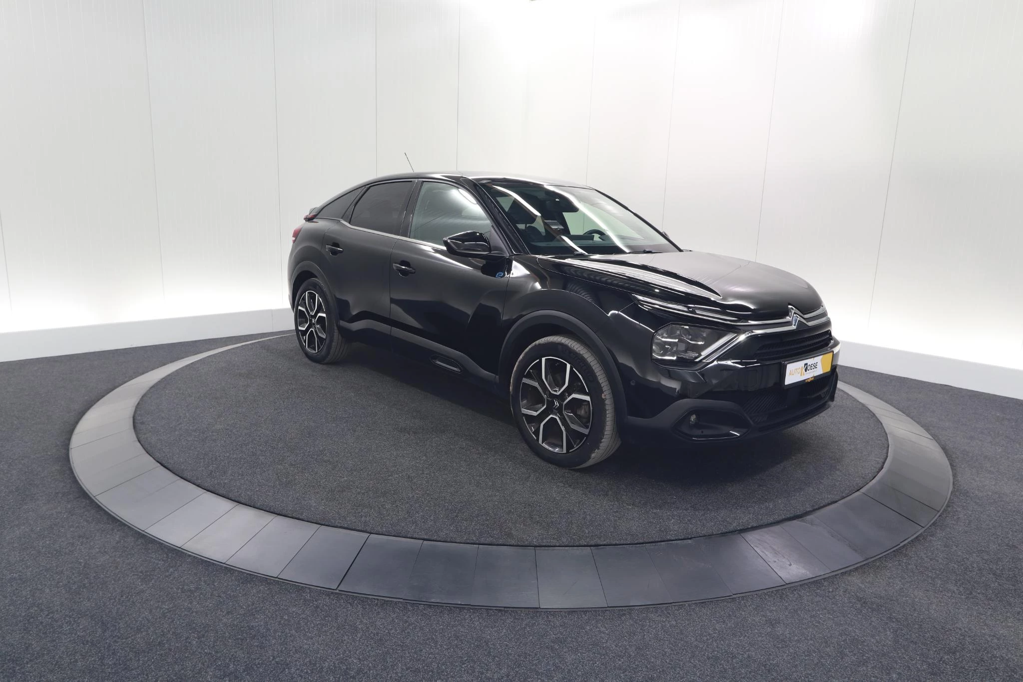 Hoofdafbeelding Citroën ë-C4