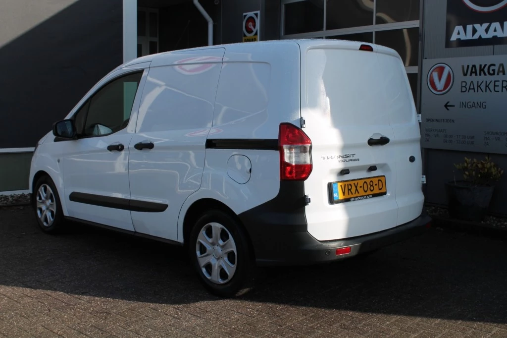 Hoofdafbeelding Ford Transit Courier