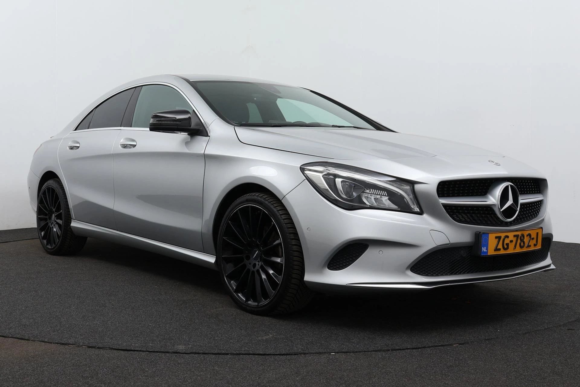 Hoofdafbeelding Mercedes-Benz CLA