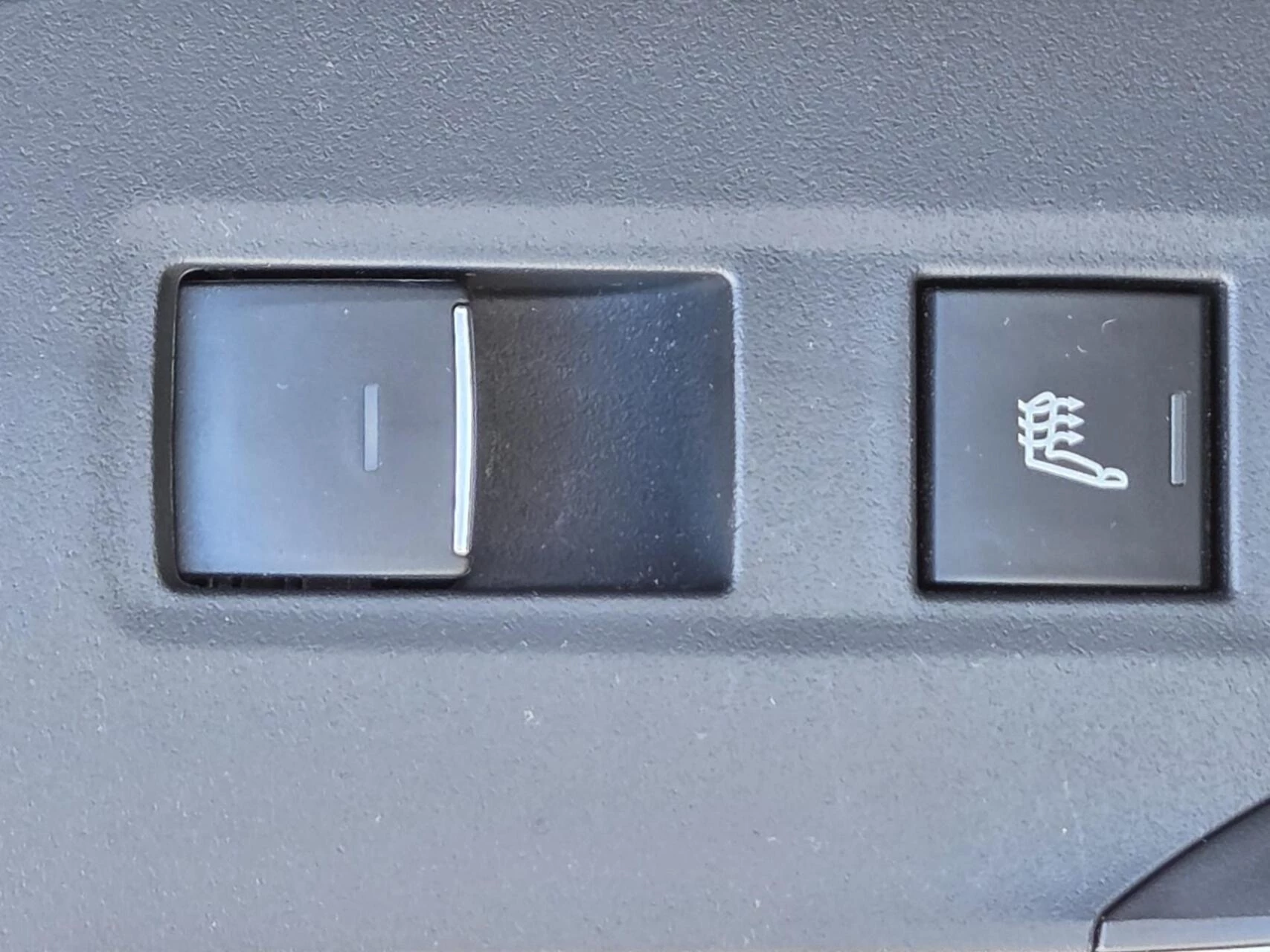 Hoofdafbeelding Suzuki Across