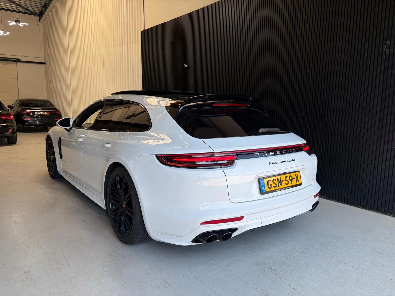 Hoofdafbeelding Porsche Panamera