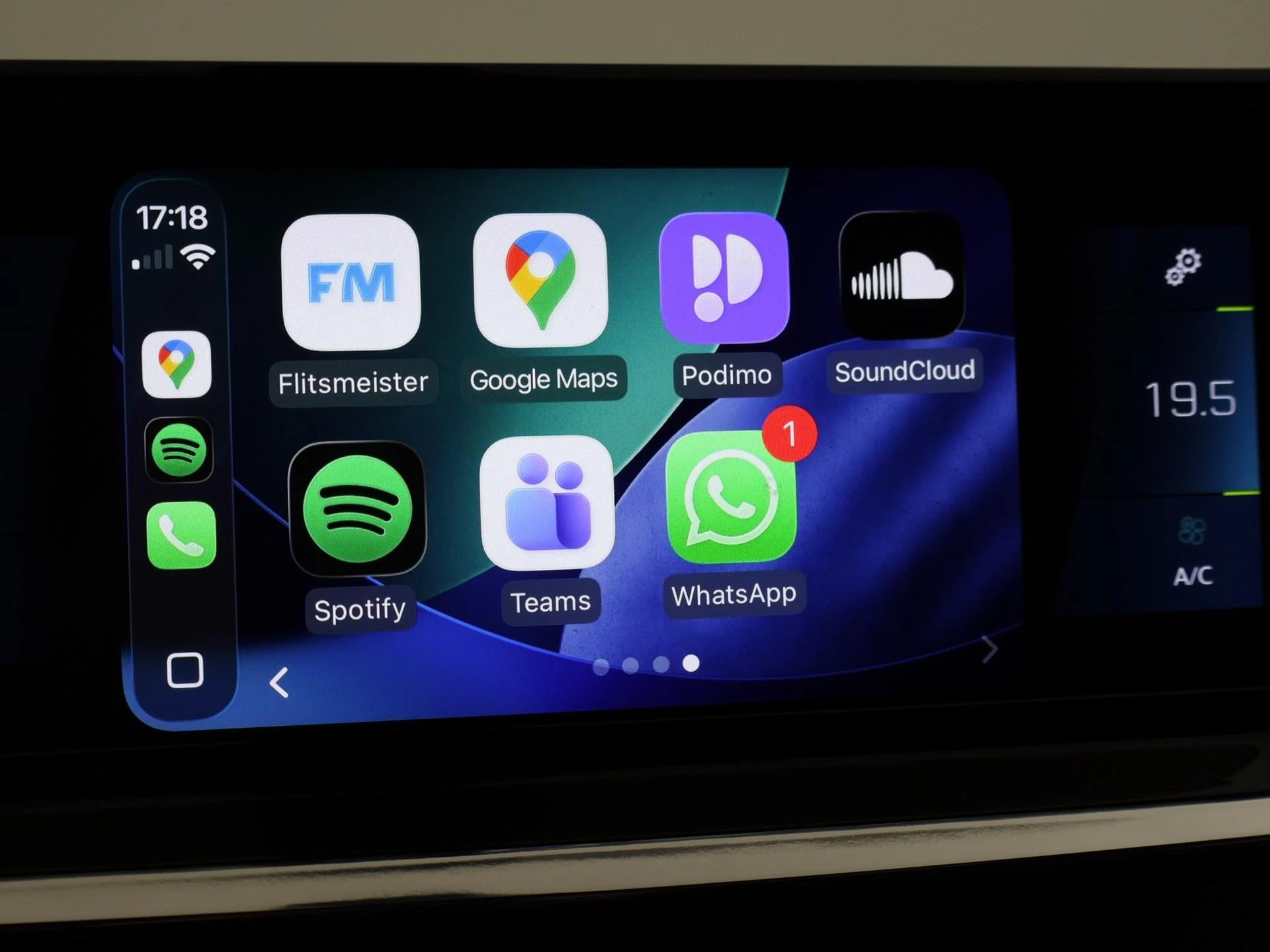 Hoofdafbeelding Peugeot e-2008