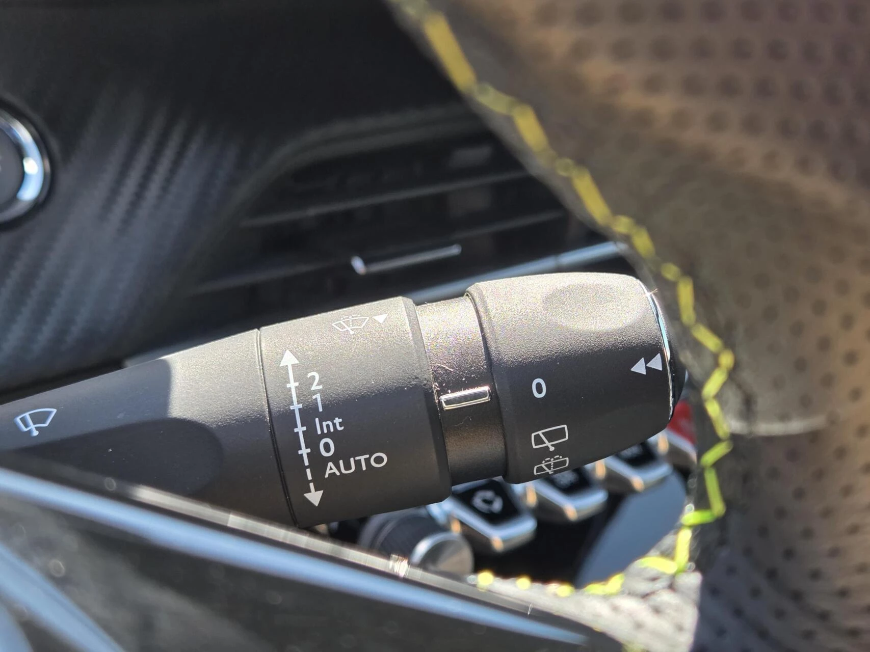 Hoofdafbeelding Peugeot e-2008