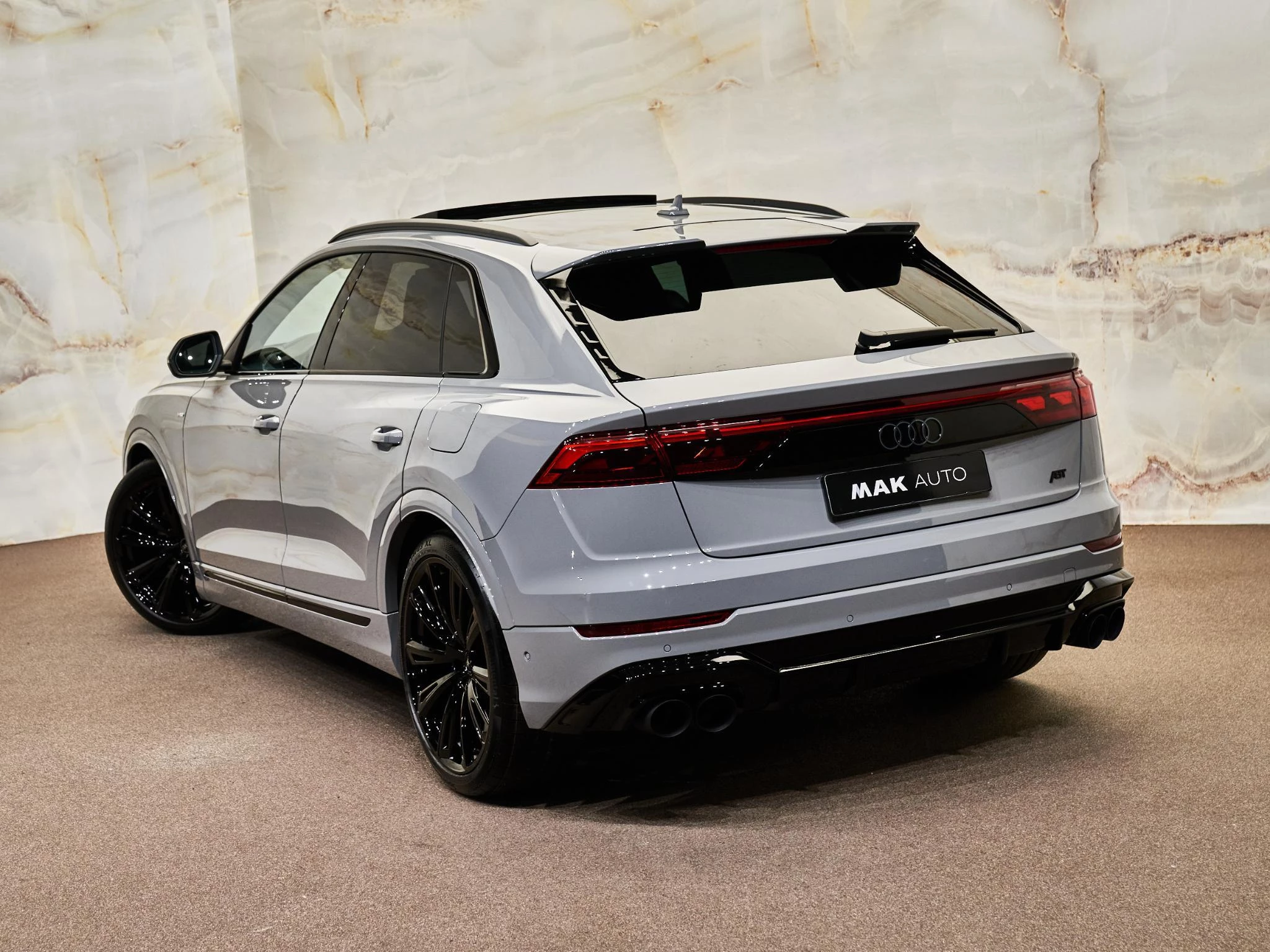 Hoofdafbeelding Audi Q8