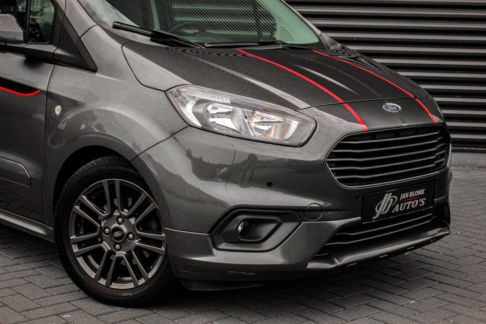 Hoofdafbeelding Ford Transit Courier