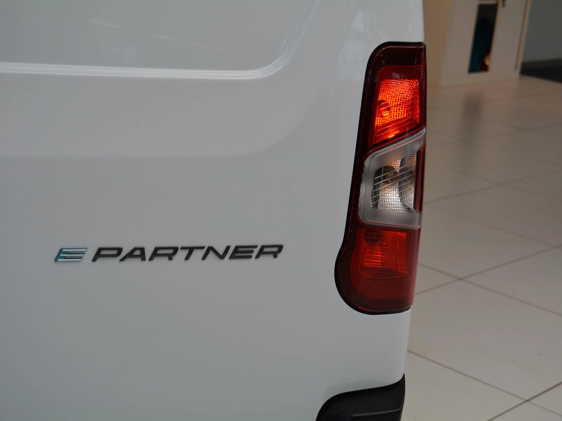 Hoofdafbeelding Peugeot Partner