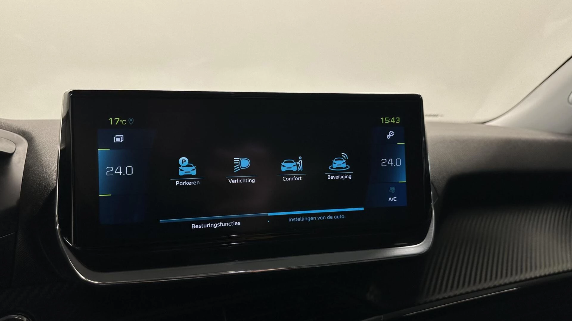 Hoofdafbeelding Peugeot e-2008