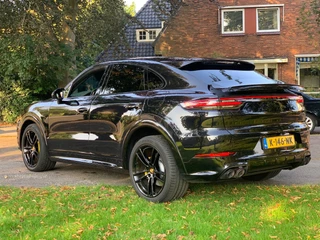 Hoofdafbeelding Porsche Cayenne Porsche Cayenne Coupé 3.0 E-Hybrid