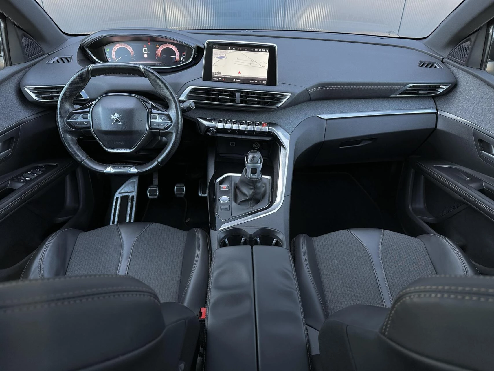 Hoofdafbeelding Peugeot 5008