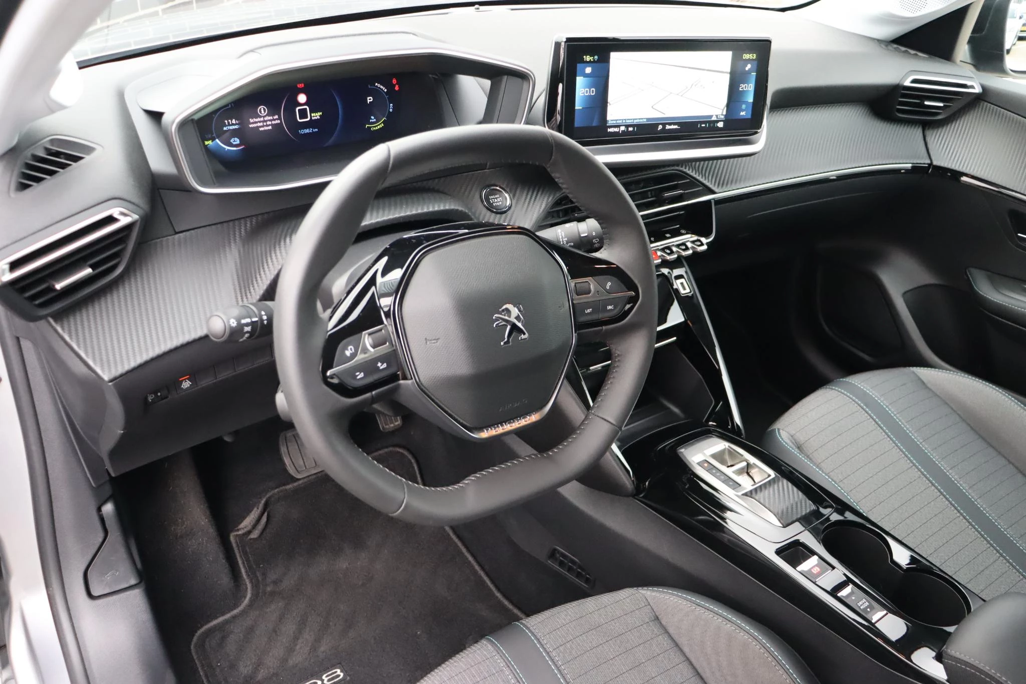 Hoofdafbeelding Peugeot e-208