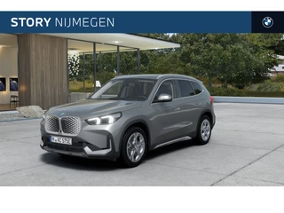 BMW iX1 eDrive20 Pure Edition / Adaptieve LED / Comfort Access / Parking Assistant / Stoelverwarming