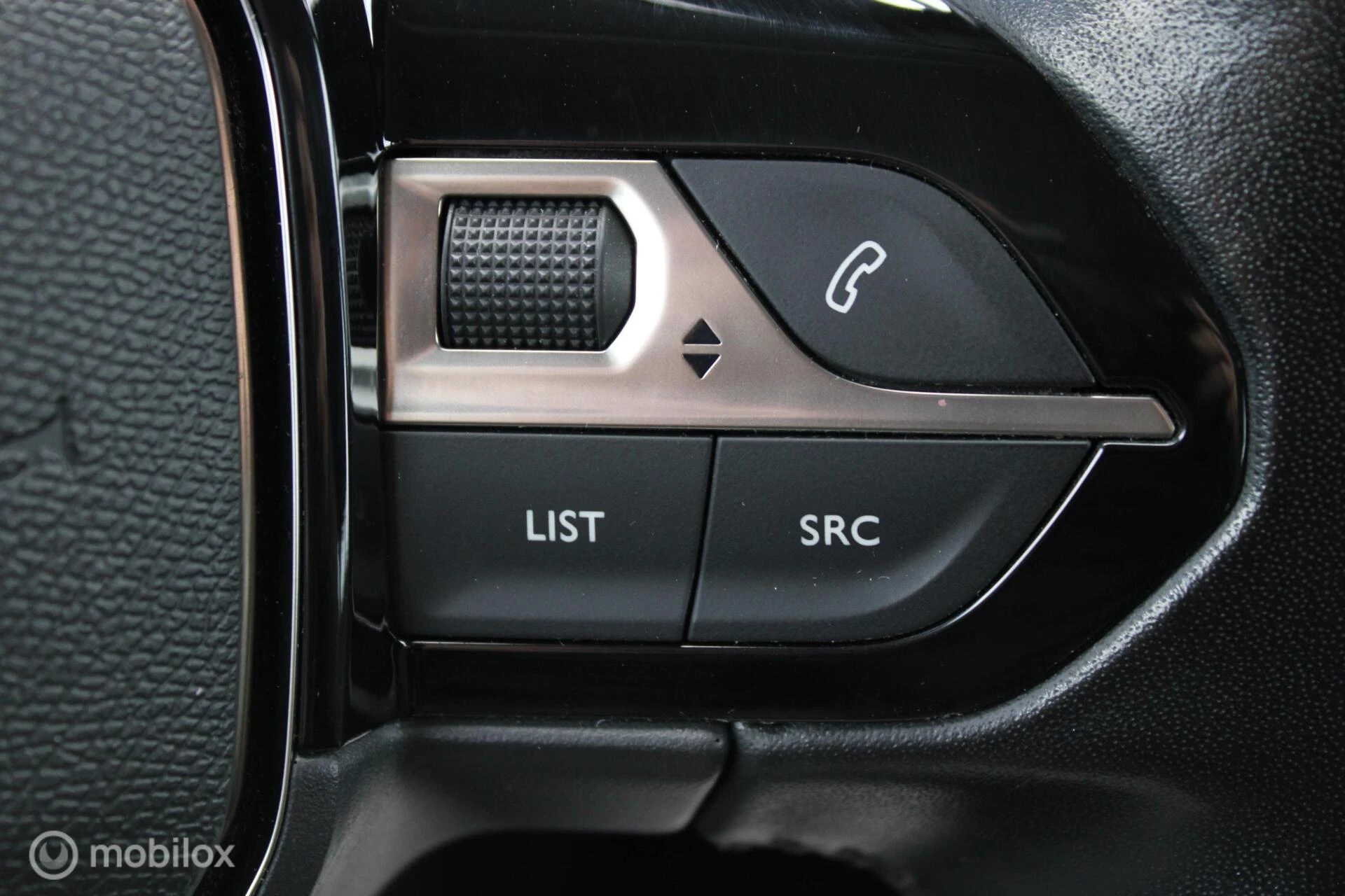 Hoofdafbeelding Peugeot e-208