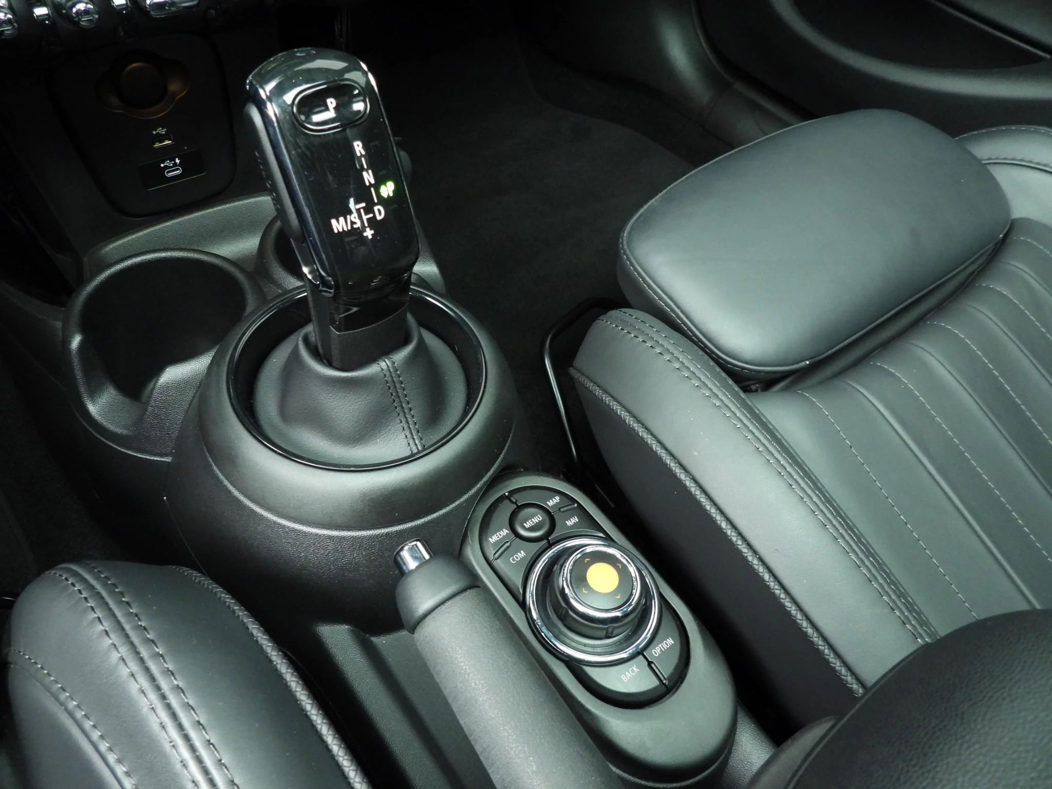 Hoofdafbeelding MINI 5-deurs