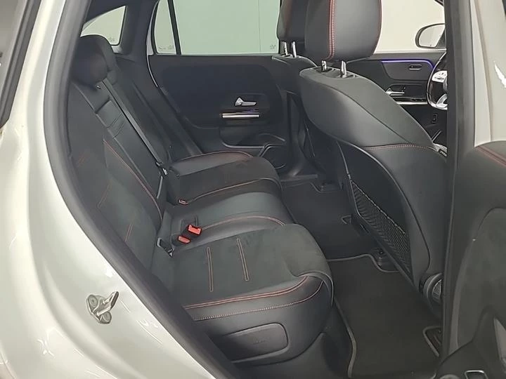 Hoofdafbeelding Mercedes-Benz EQA