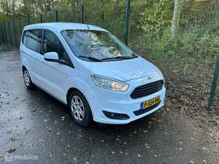 Hoofdafbeelding Ford Tourneo Courier Ford Tourneo Courier 1.0 Titanium