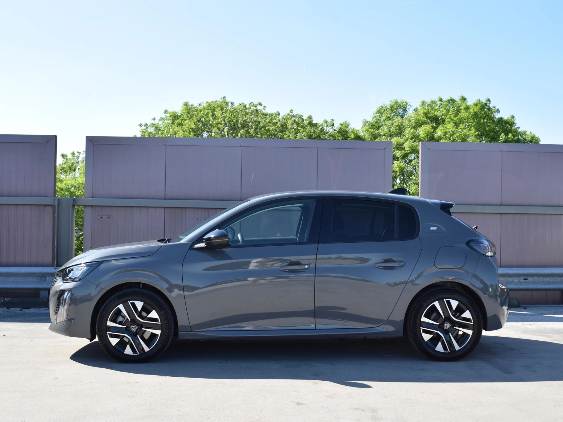 Hoofdafbeelding Peugeot e-208