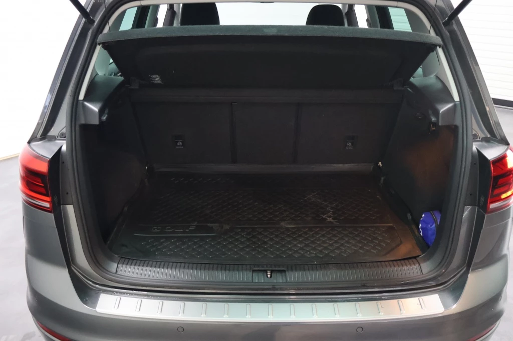 Hoofdafbeelding Volkswagen Golf Sportsvan