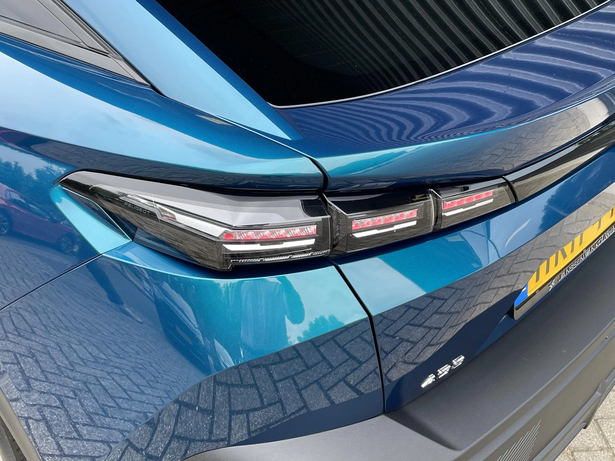 Hoofdafbeelding Peugeot 408