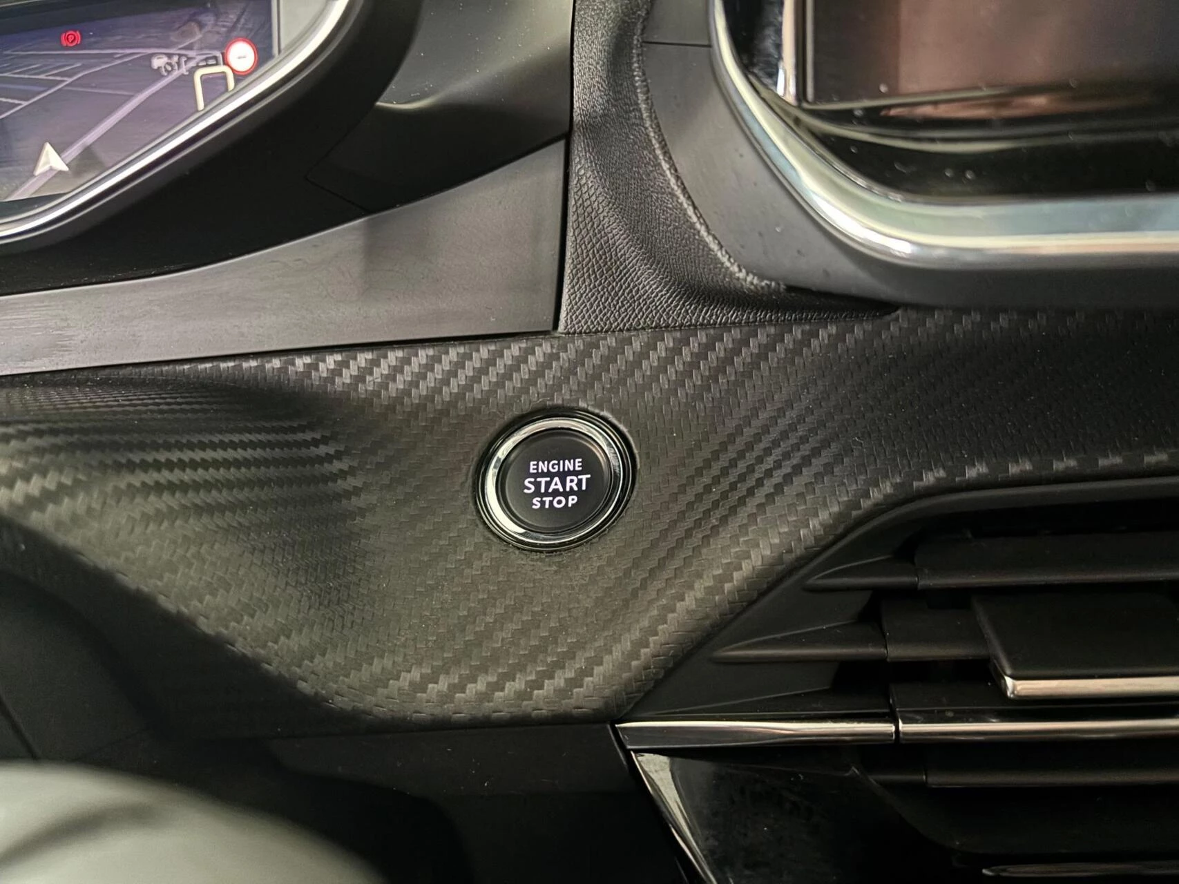 Hoofdafbeelding Peugeot e-2008