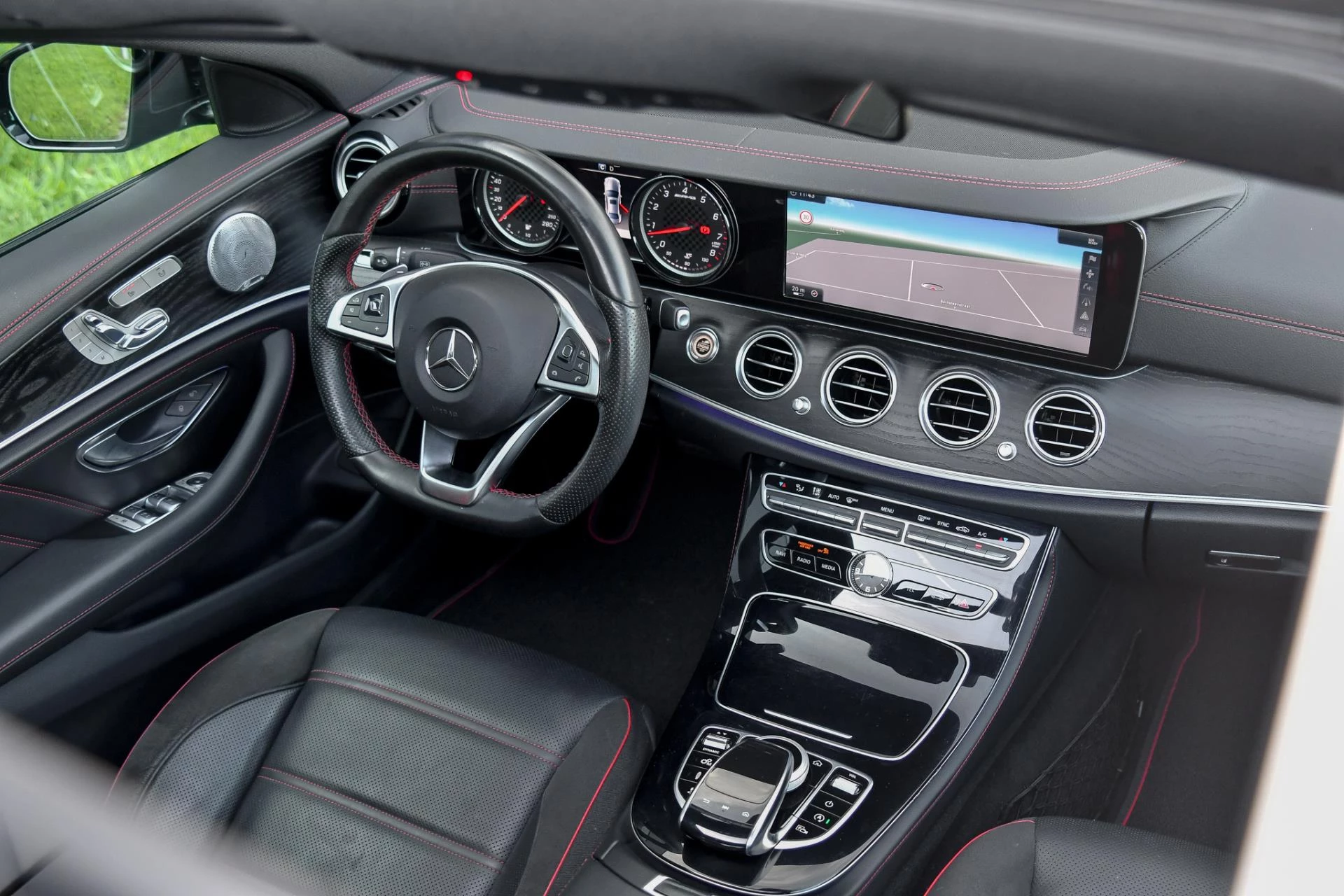 Hoofdafbeelding Mercedes-Benz E-Klasse