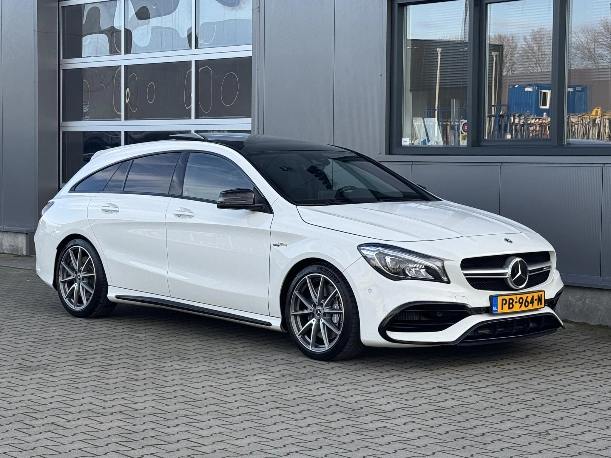 Hoofdafbeelding Mercedes-Benz CLA