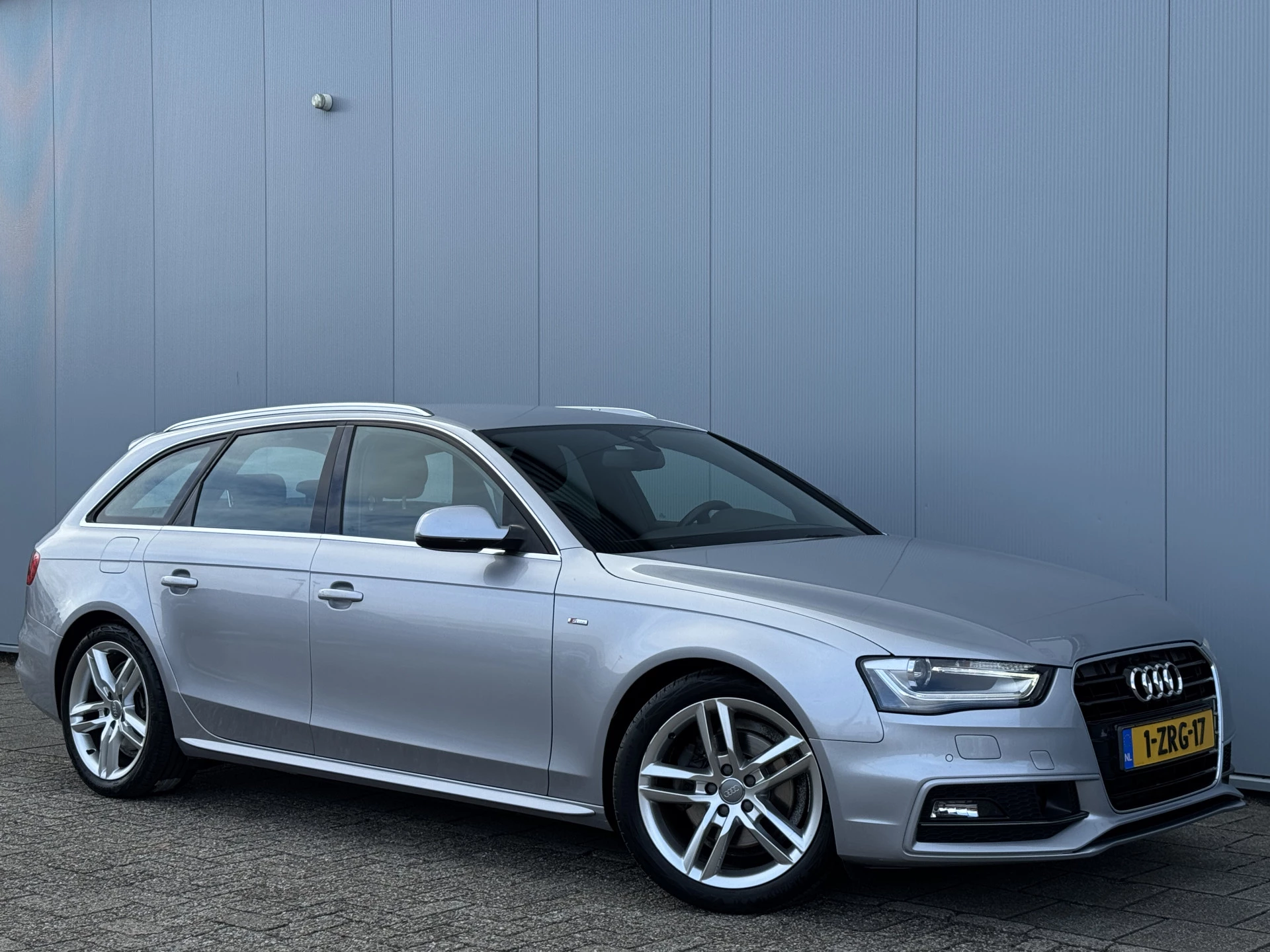 Hoofdafbeelding Audi A4