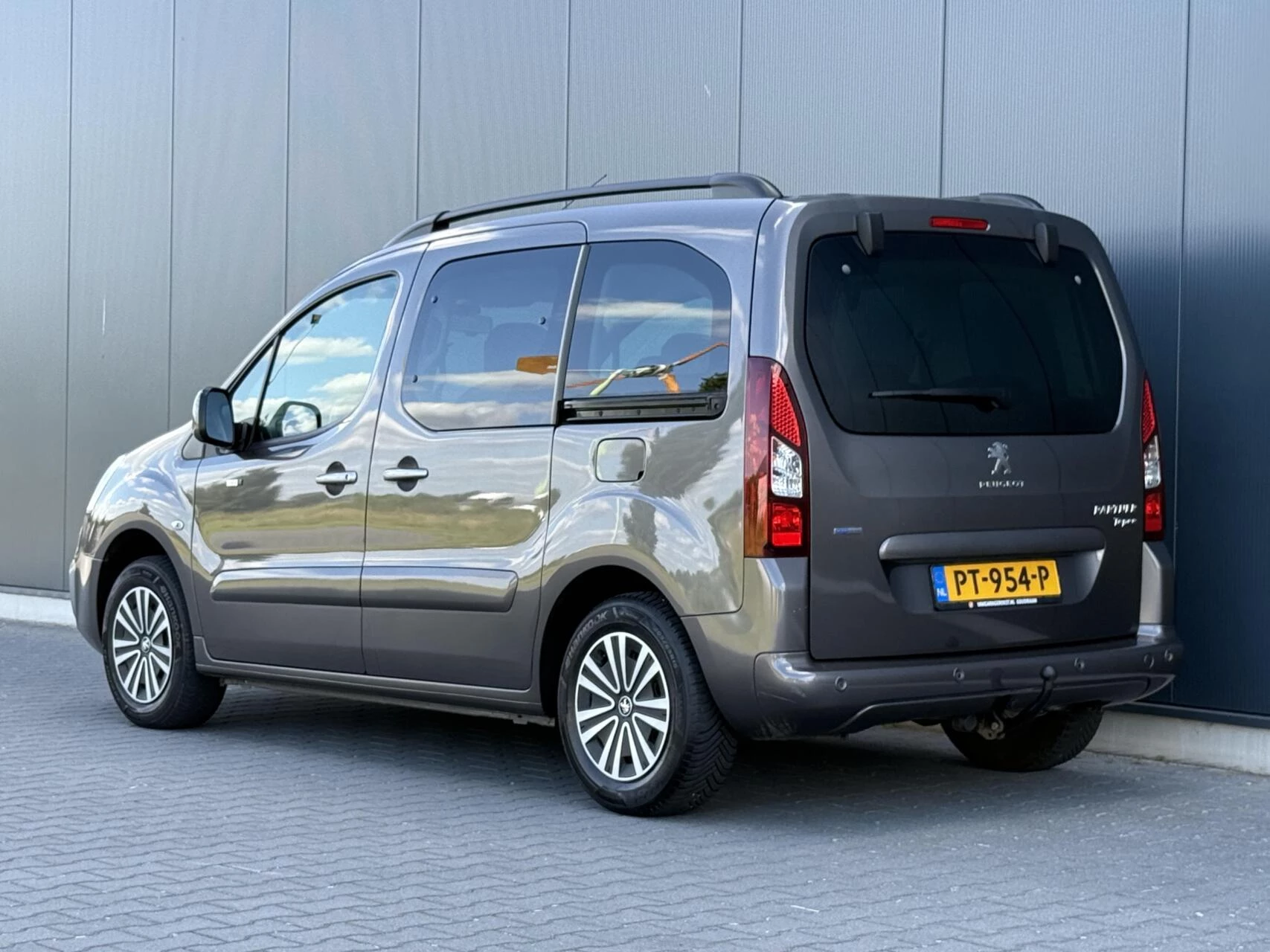 Hoofdafbeelding Peugeot Partner