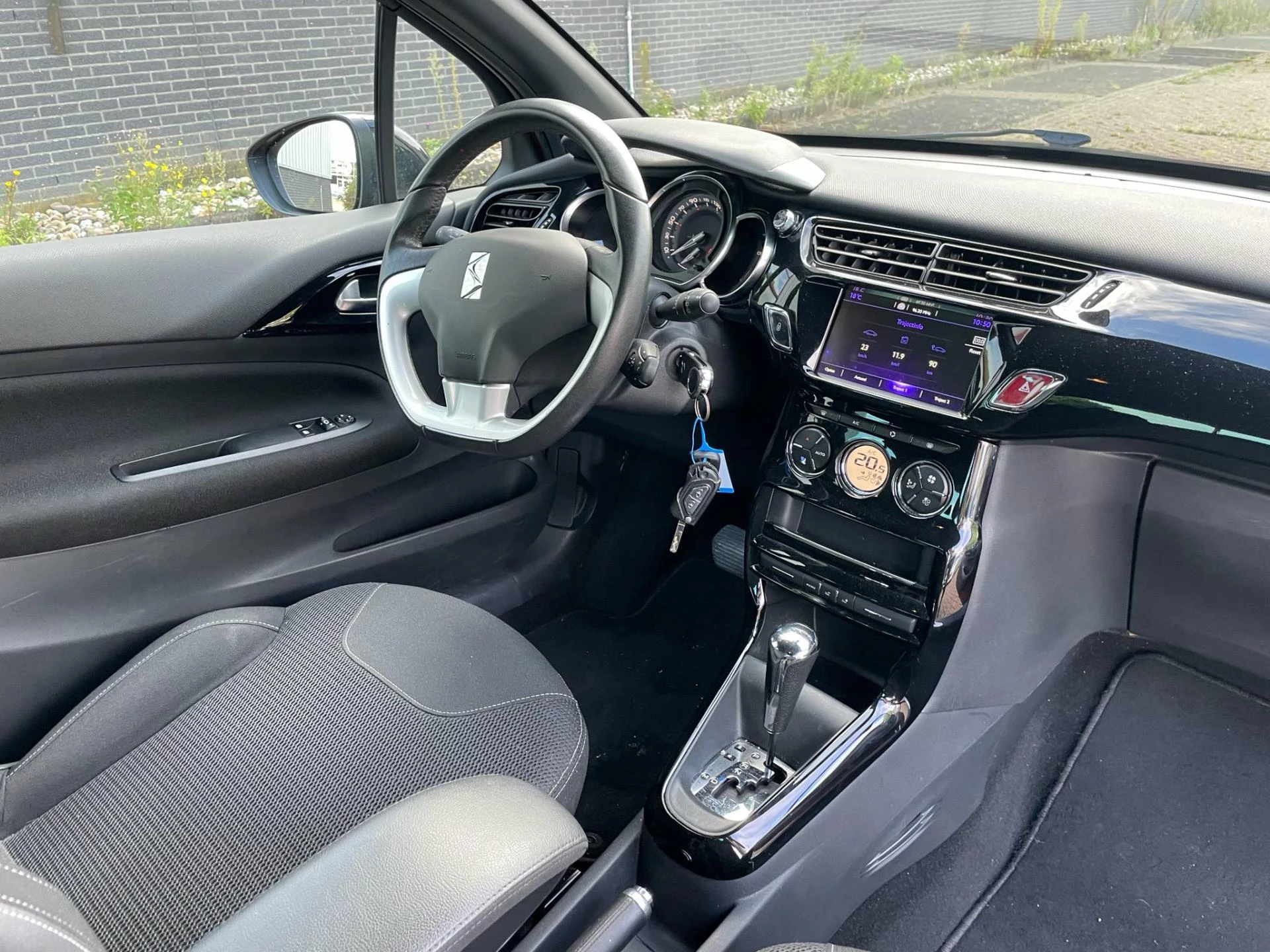 Hoofdafbeelding DS DS 3