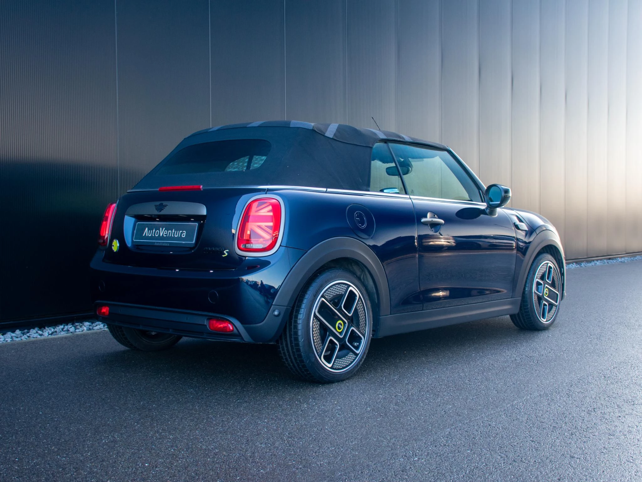 Hoofdafbeelding MINI Cabrio