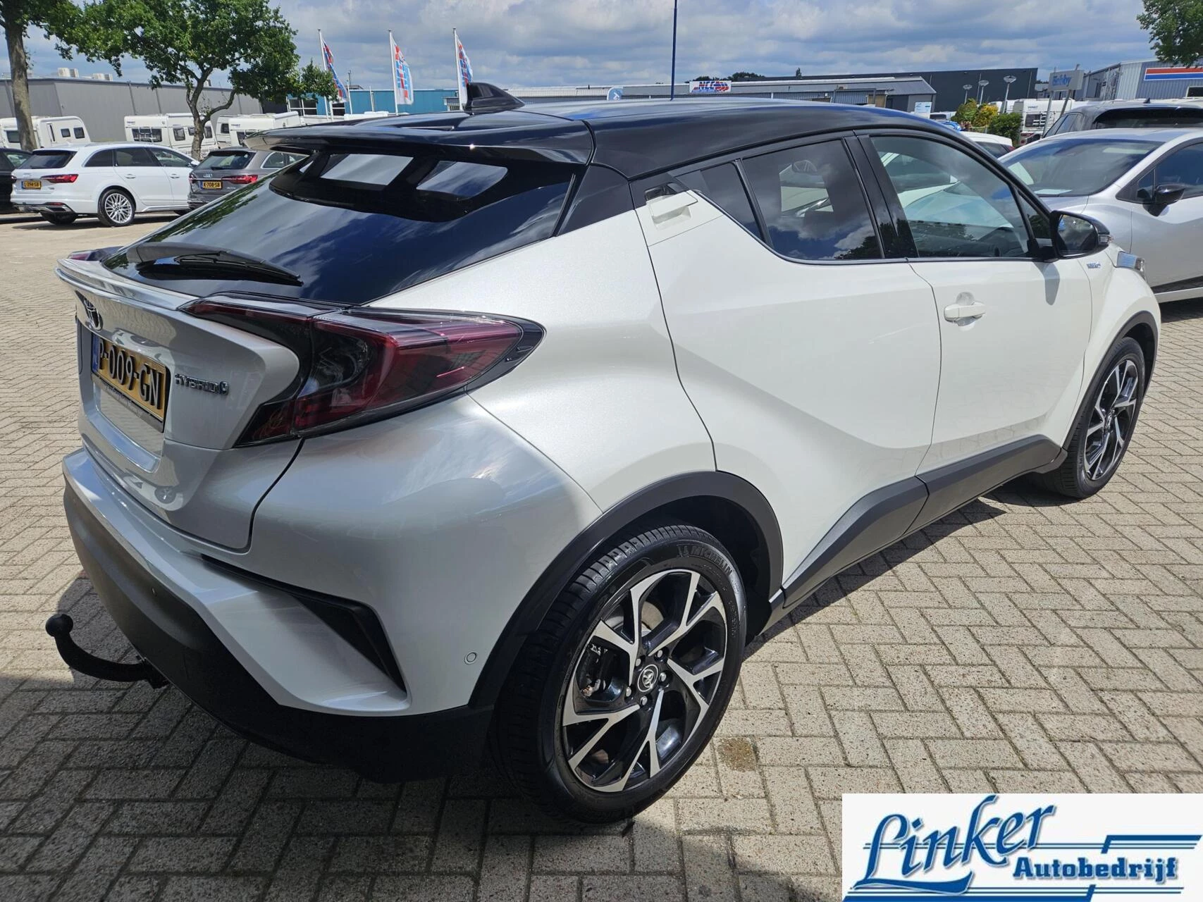 Hoofdafbeelding Toyota C-HR