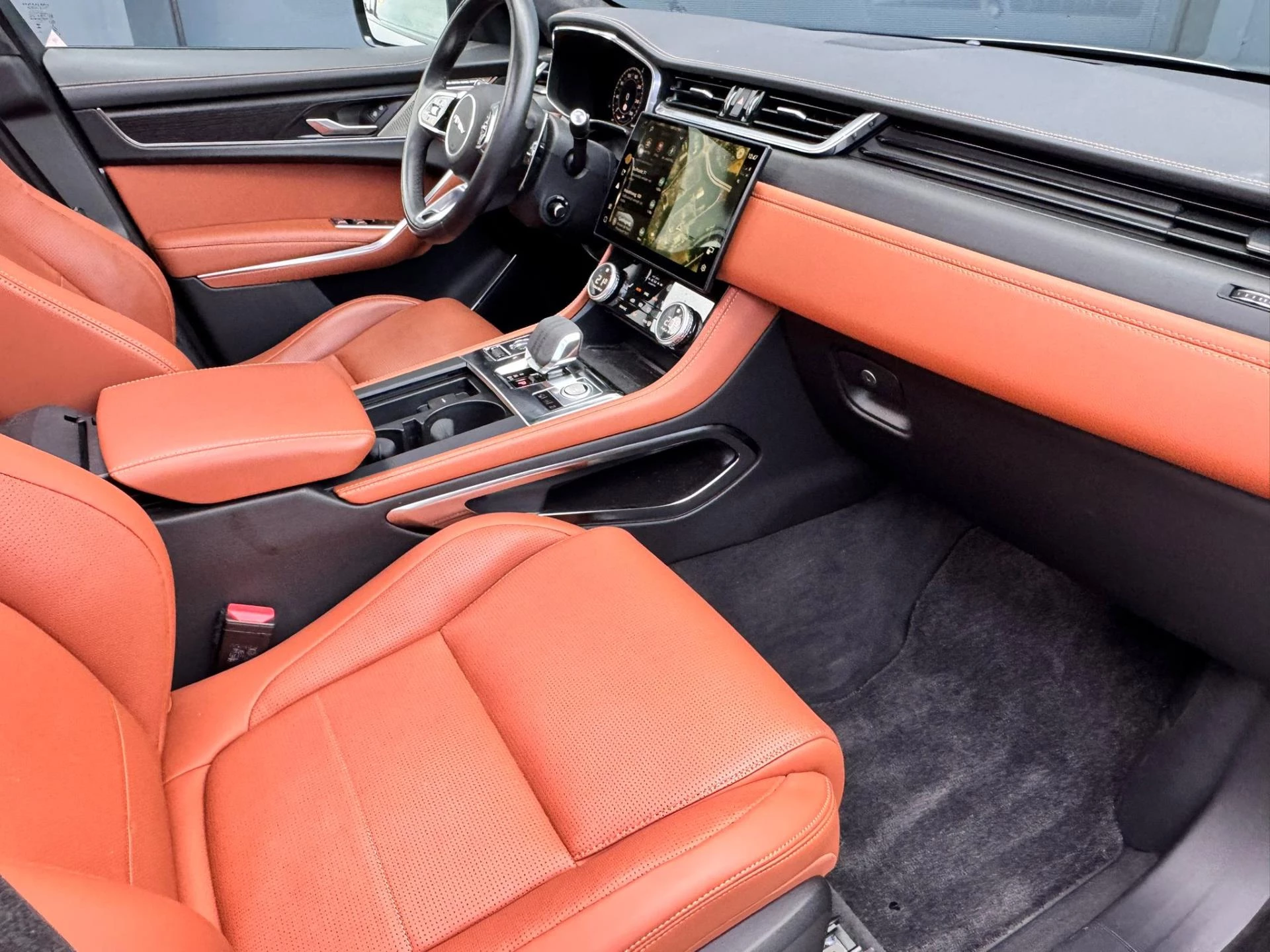 Hoofdafbeelding Jaguar F-PACE