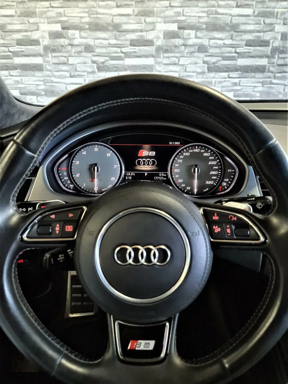 Hoofdafbeelding Audi S8