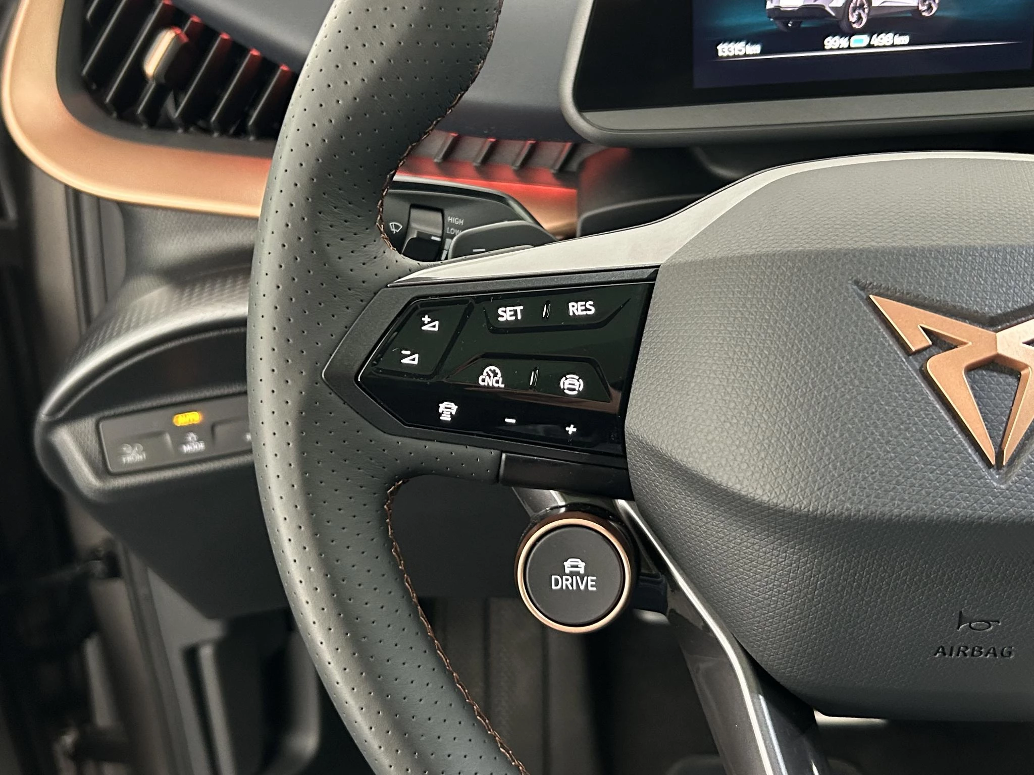 Hoofdafbeelding CUPRA Tavascan