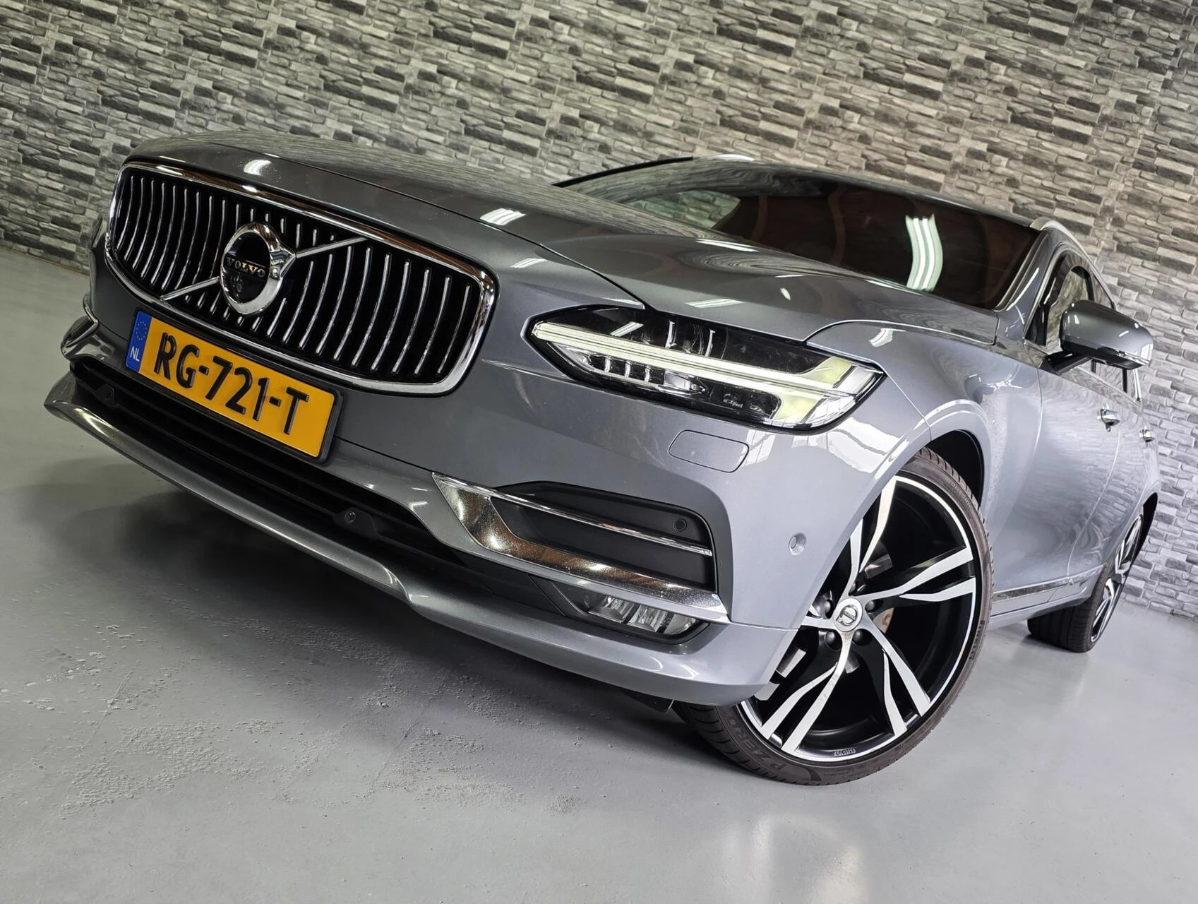 Hoofdafbeelding Volvo V90