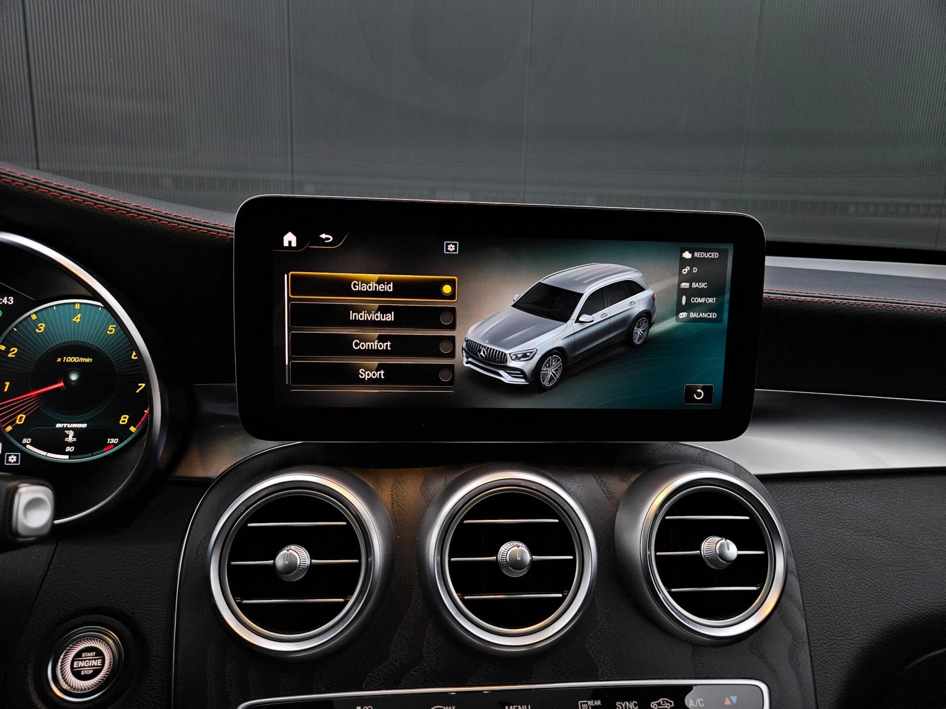 Hoofdafbeelding Mercedes-Benz GLC