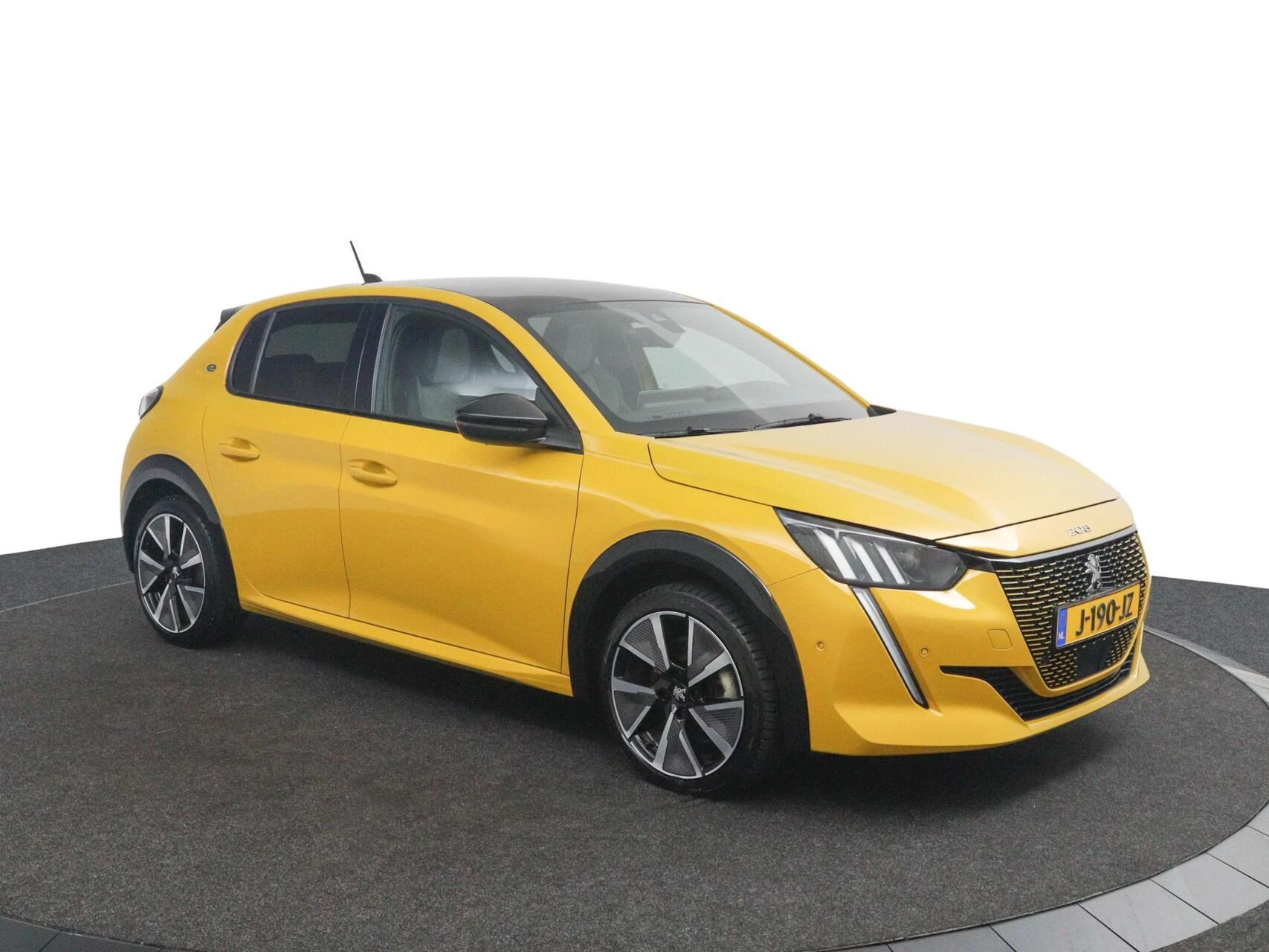 Hoofdafbeelding Peugeot e-208