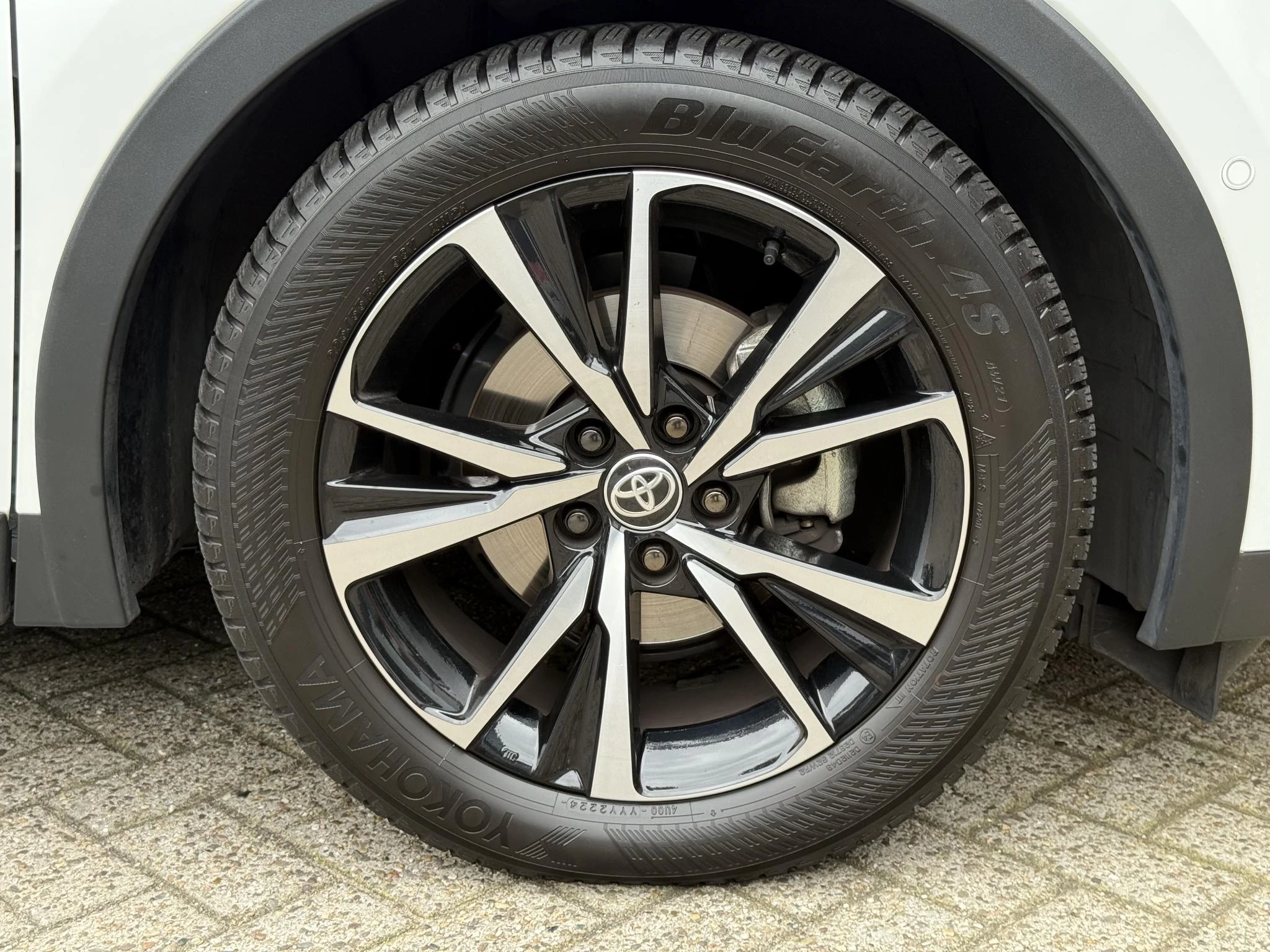 Hoofdafbeelding Toyota C-HR