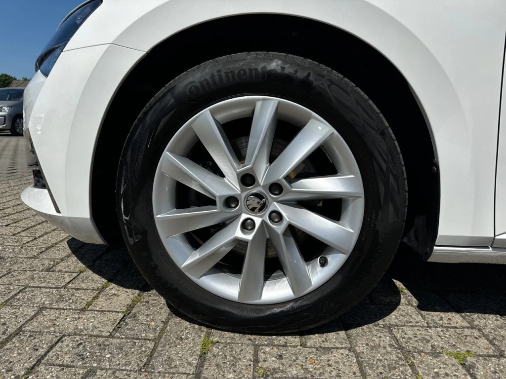 Hoofdafbeelding Škoda Superb