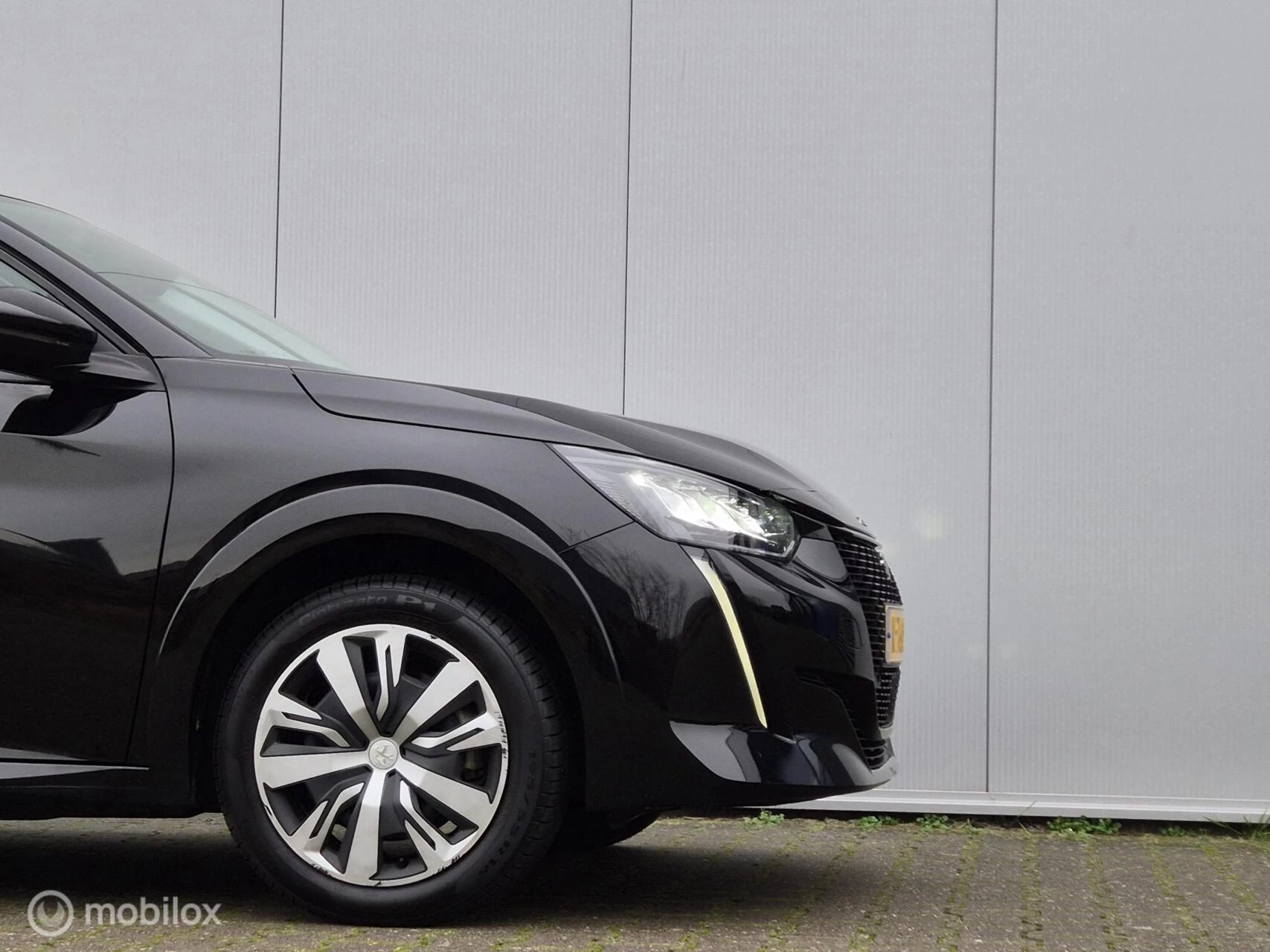 Hoofdafbeelding Peugeot e-208