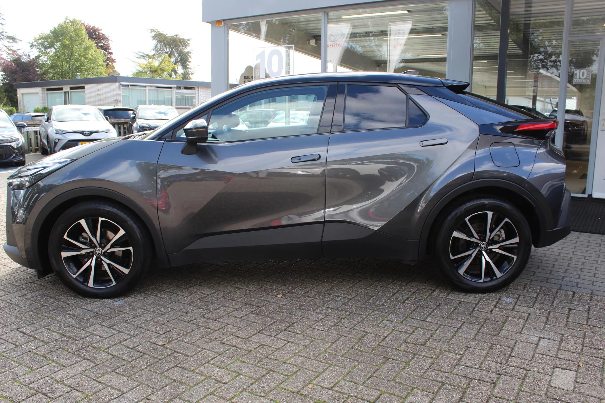 Hoofdafbeelding Toyota C-HR