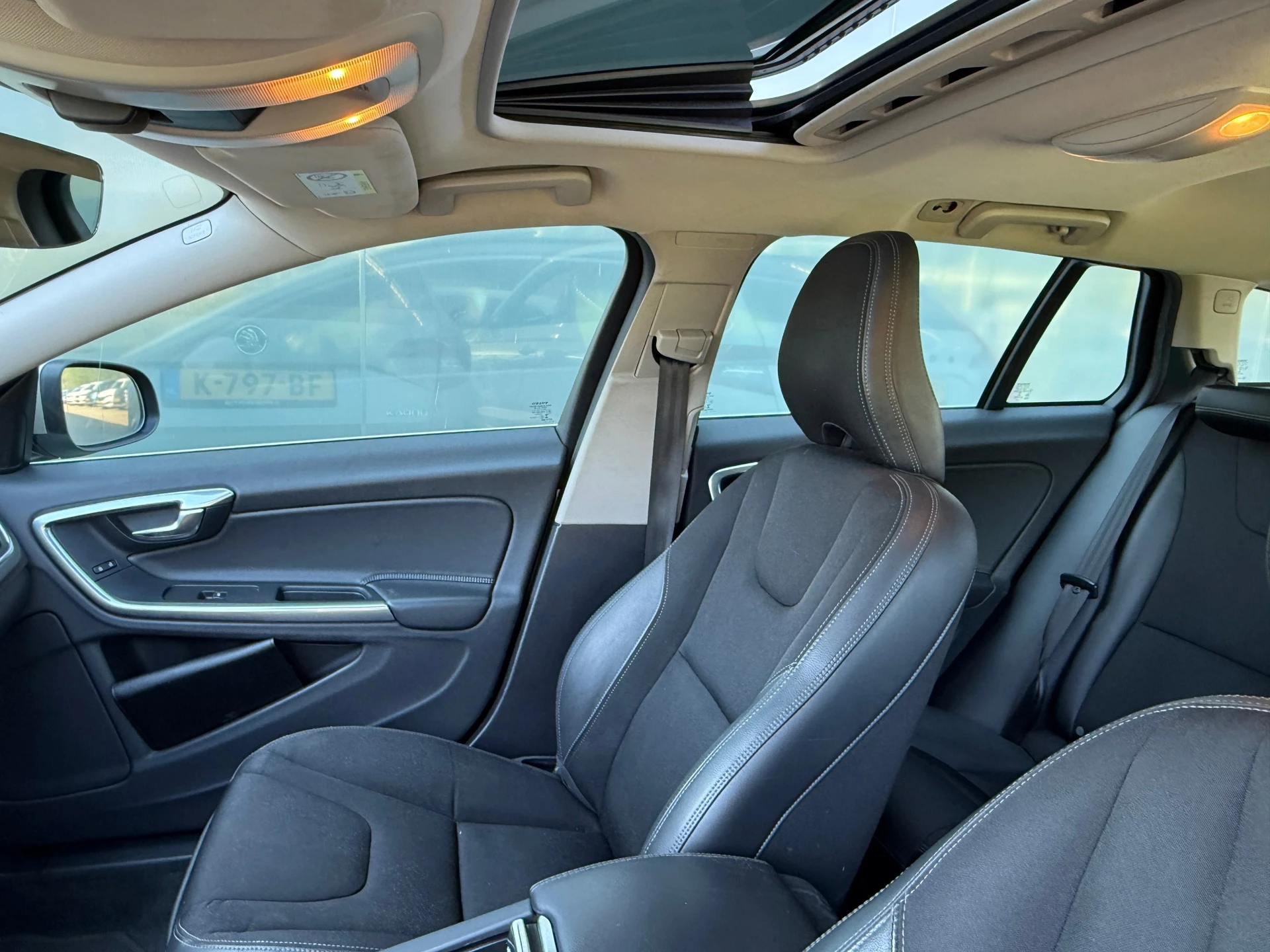 Hoofdafbeelding Volvo V60