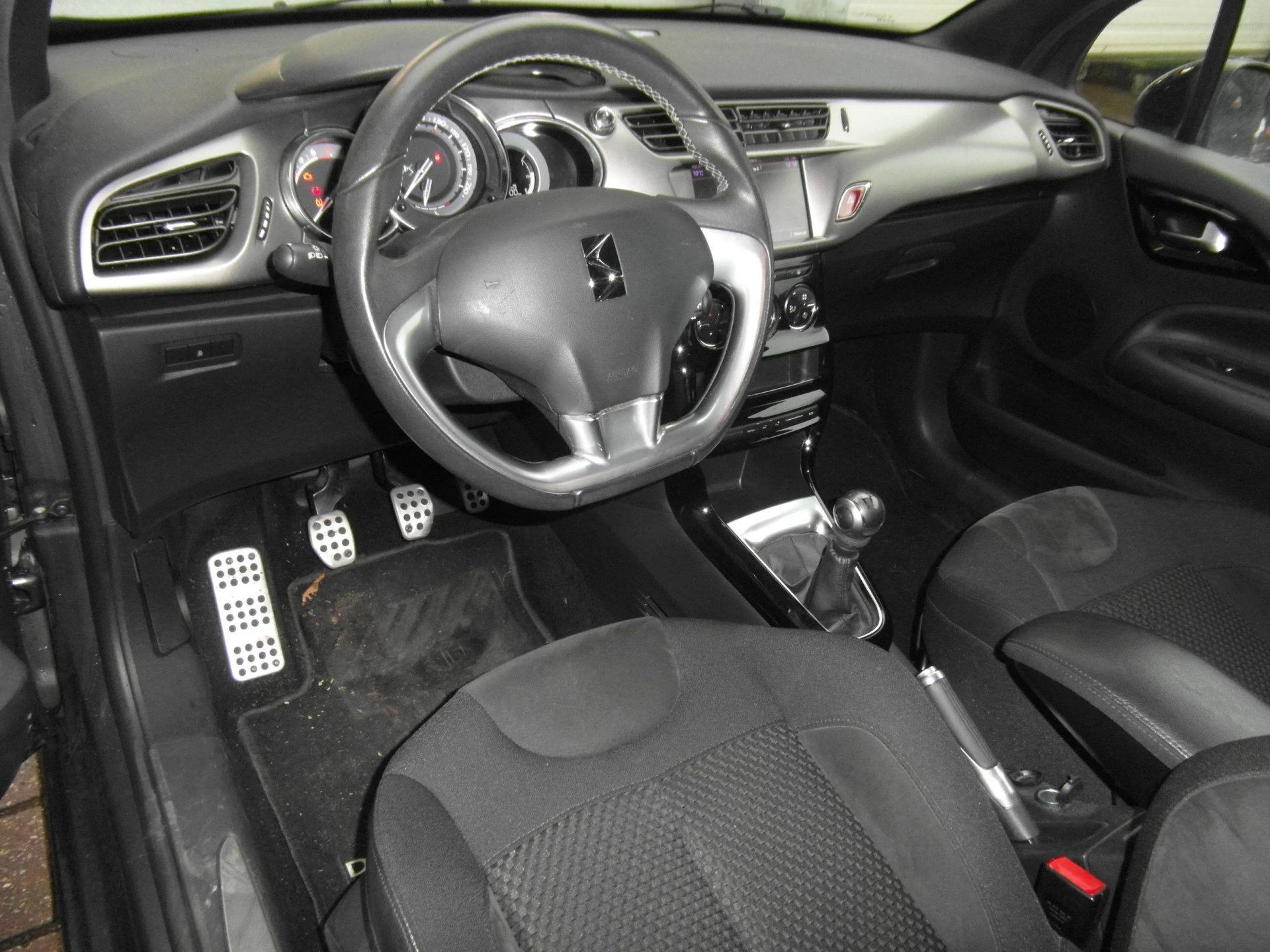 Hoofdafbeelding DS DS 3