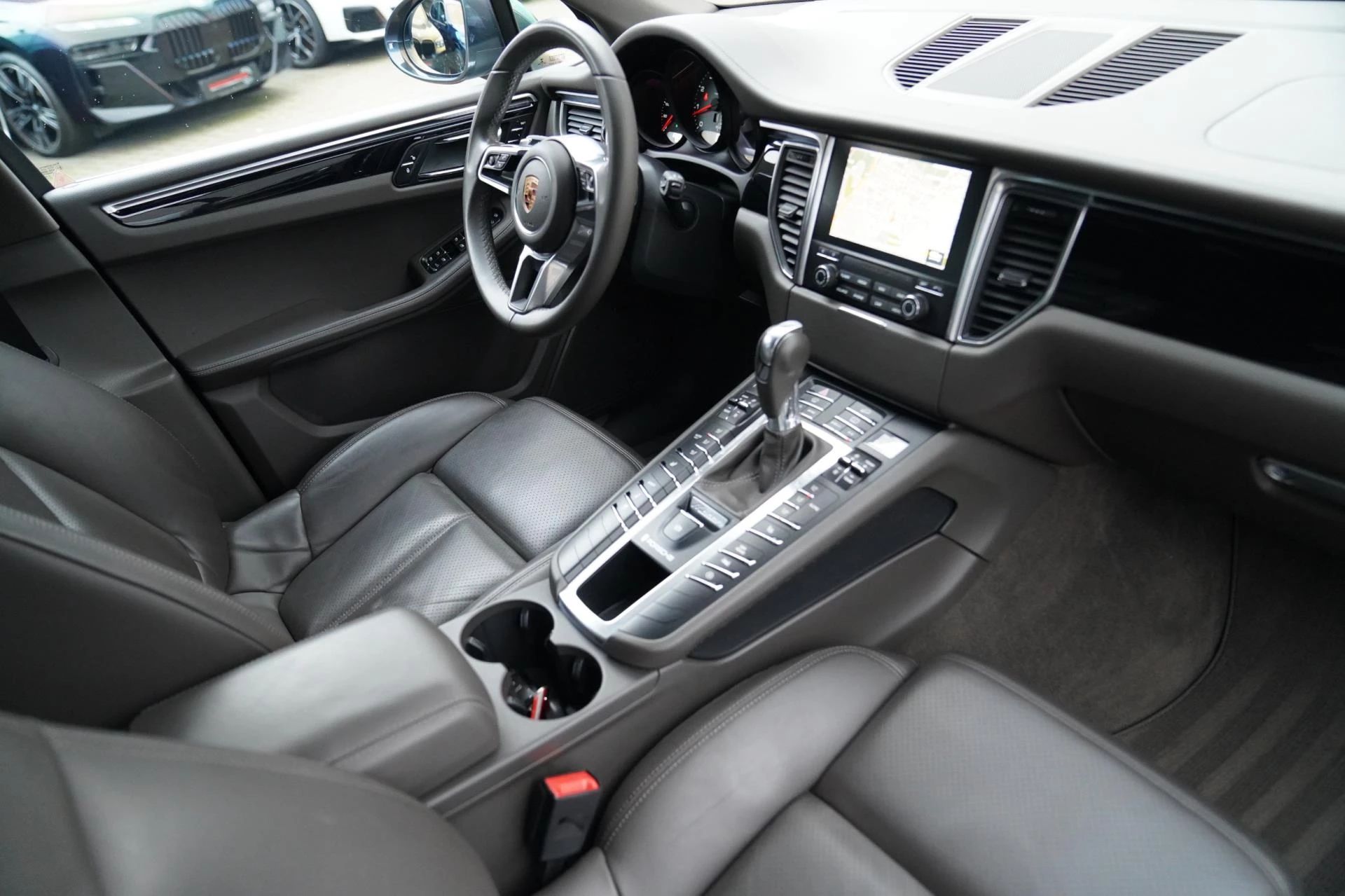 Hoofdafbeelding Porsche Macan