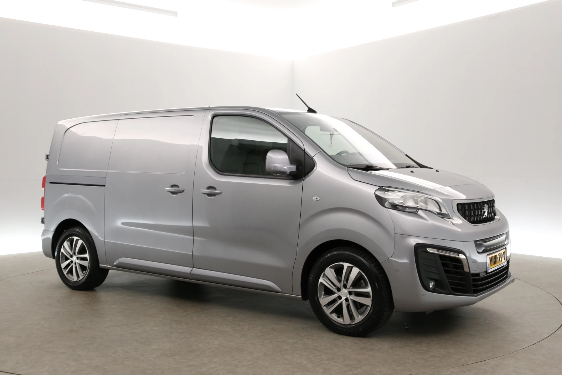 Hoofdafbeelding Peugeot e-Expert