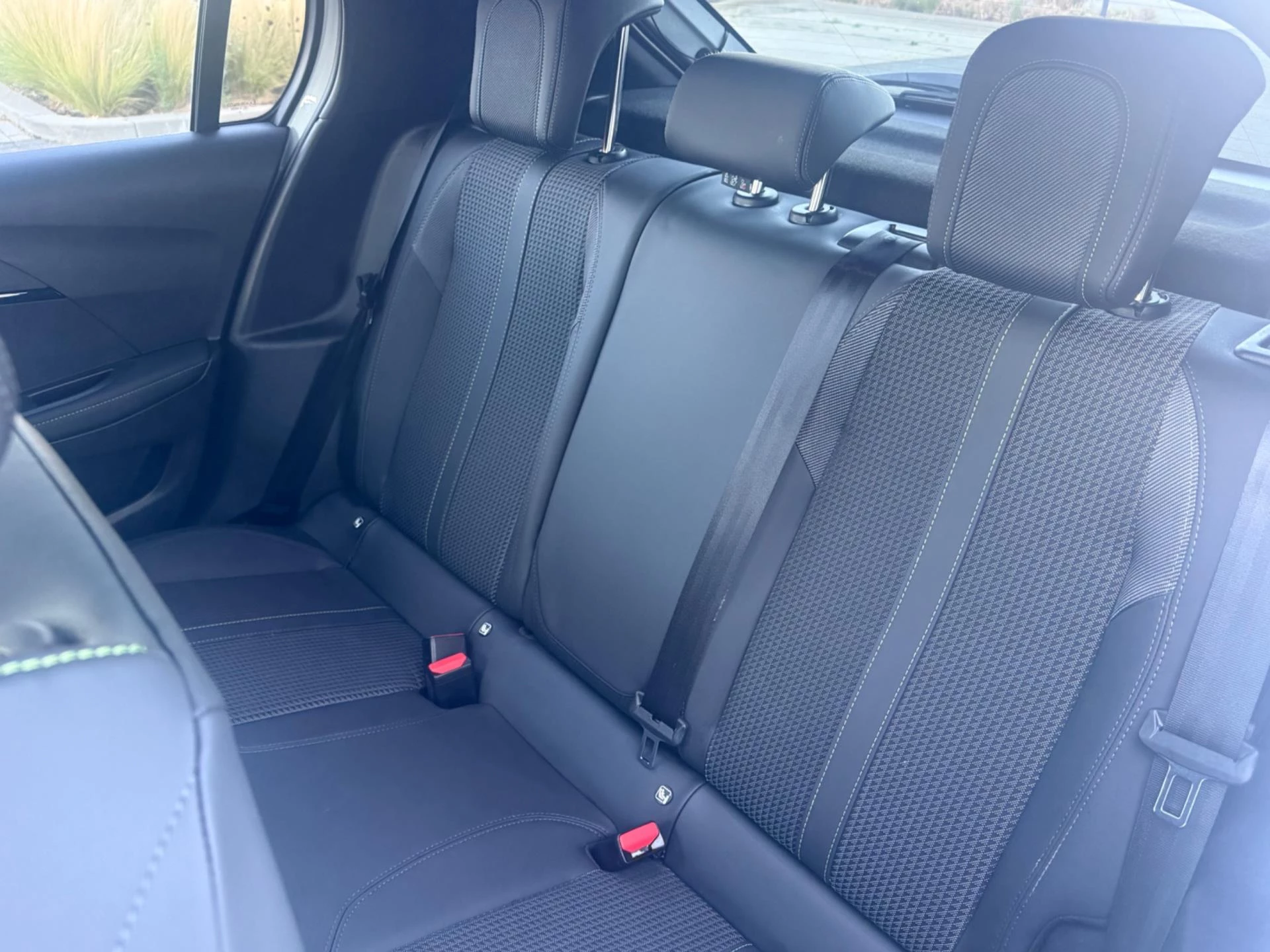 Hoofdafbeelding Peugeot e-208