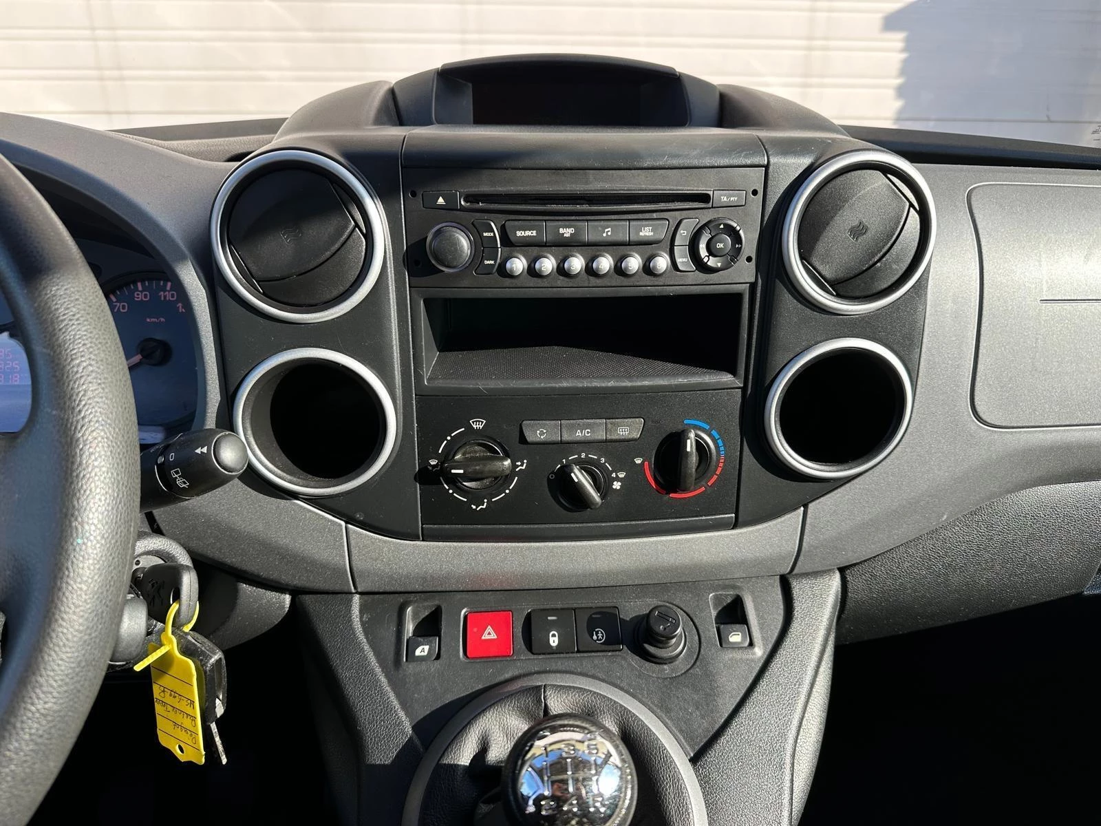 Hoofdafbeelding Peugeot Partner