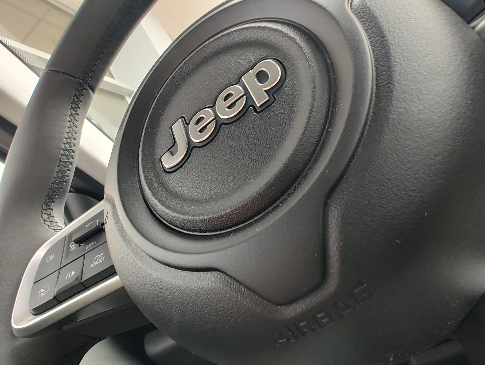 Hoofdafbeelding Jeep Avenger