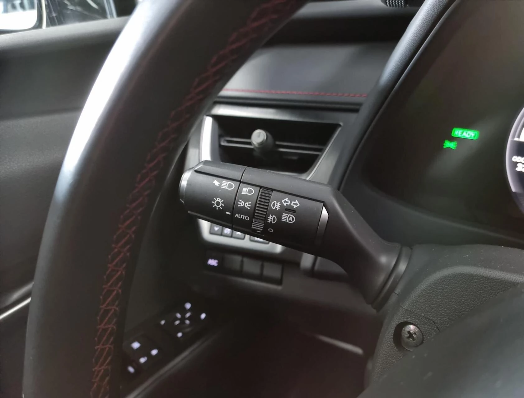 Hoofdafbeelding Lexus UX